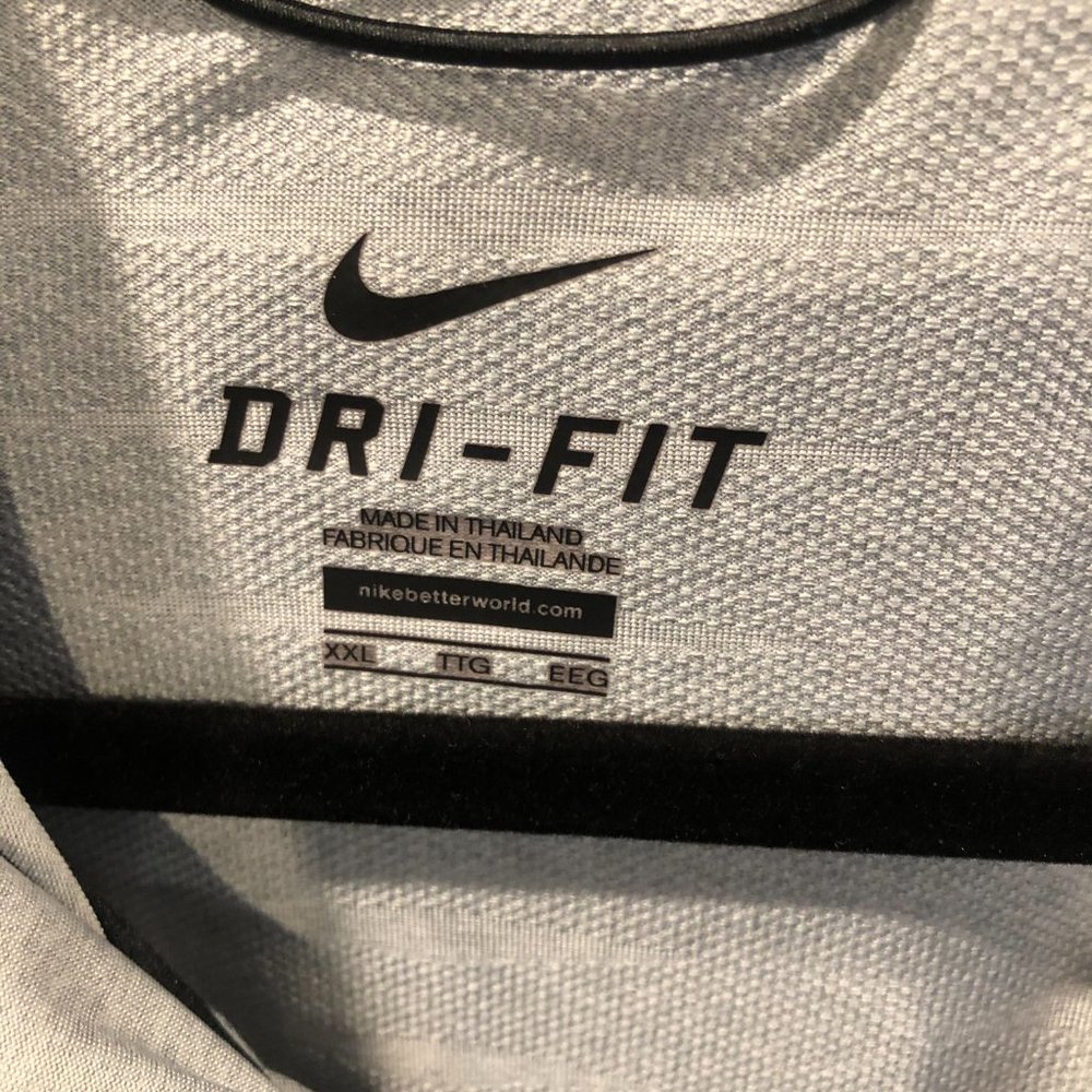 Winnipeg Jets Nike Zip Up Jacket - Picture 2 of 3